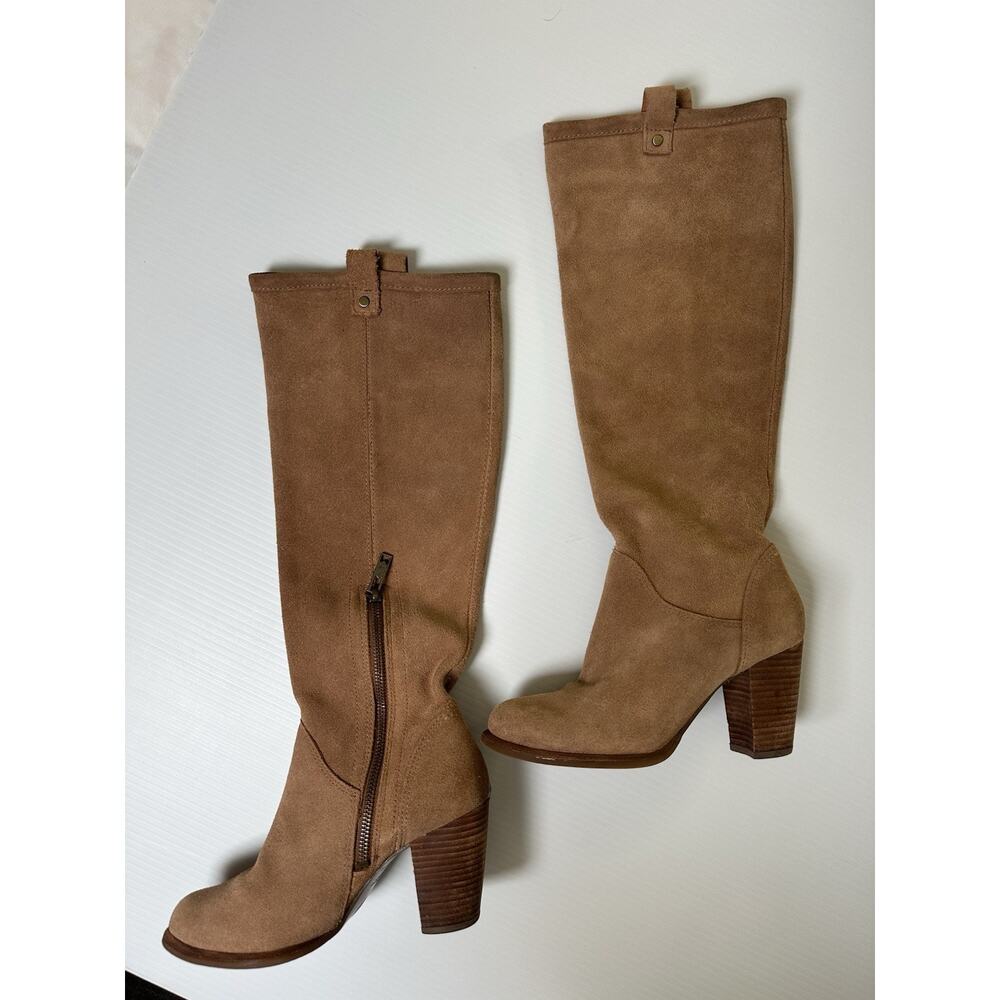 UGG Ava tall knee-high boots. Chestnut. Size 5.5